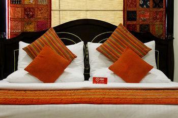 Oyo Premium Rajouri Garden Janta Market New Delhi Buitenkant foto