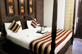 Oyo Premium Rajouri Garden Janta Market New Delhi Buitenkant foto