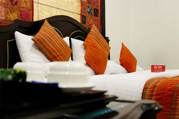 Oyo Premium Rajouri Garden Janta Market New Delhi Buitenkant foto