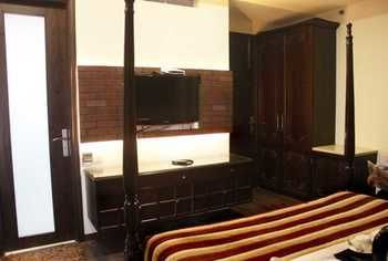 Oyo Premium Rajouri Garden Janta Market New Delhi Buitenkant foto