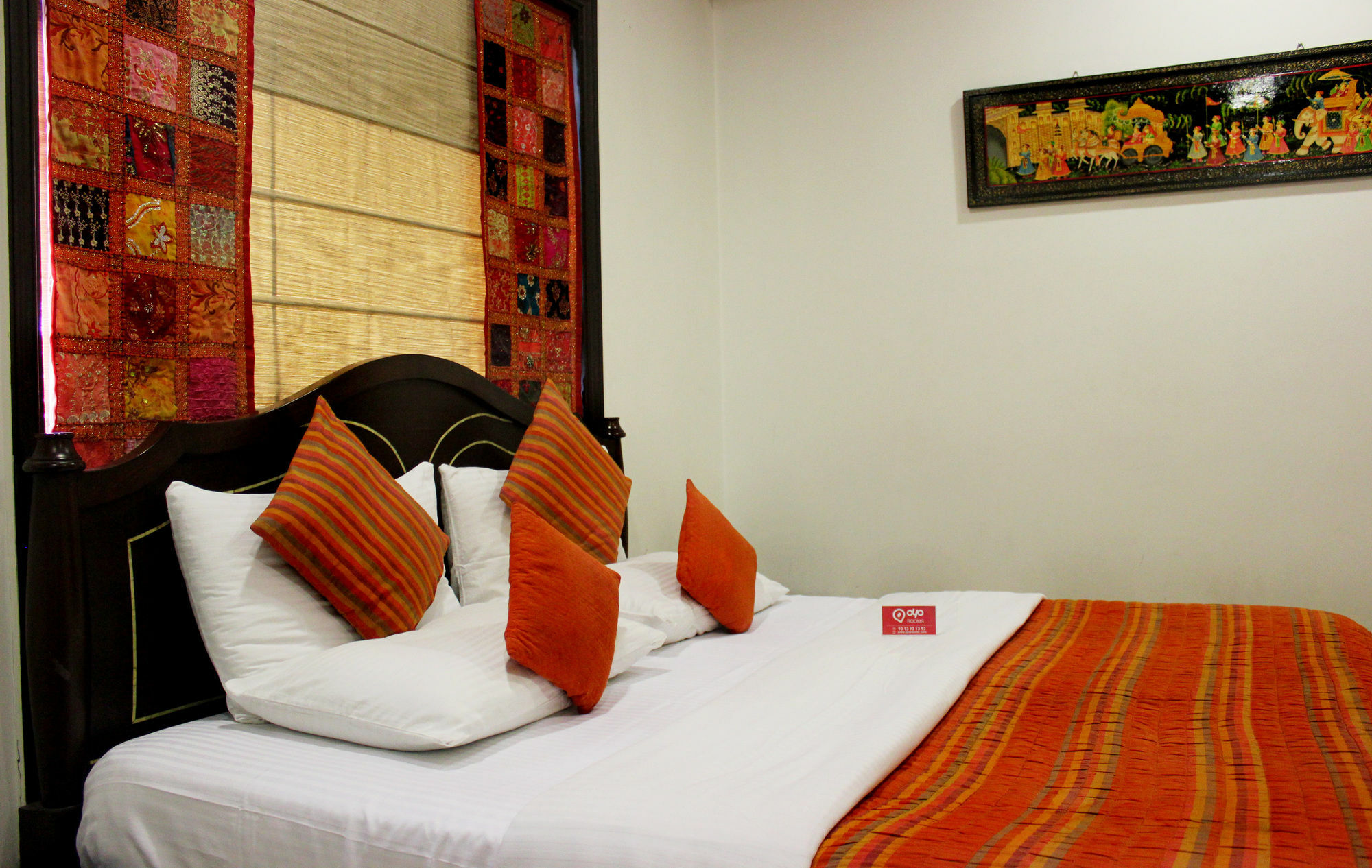 Oyo Premium Rajouri Garden Janta Market New Delhi Buitenkant foto
